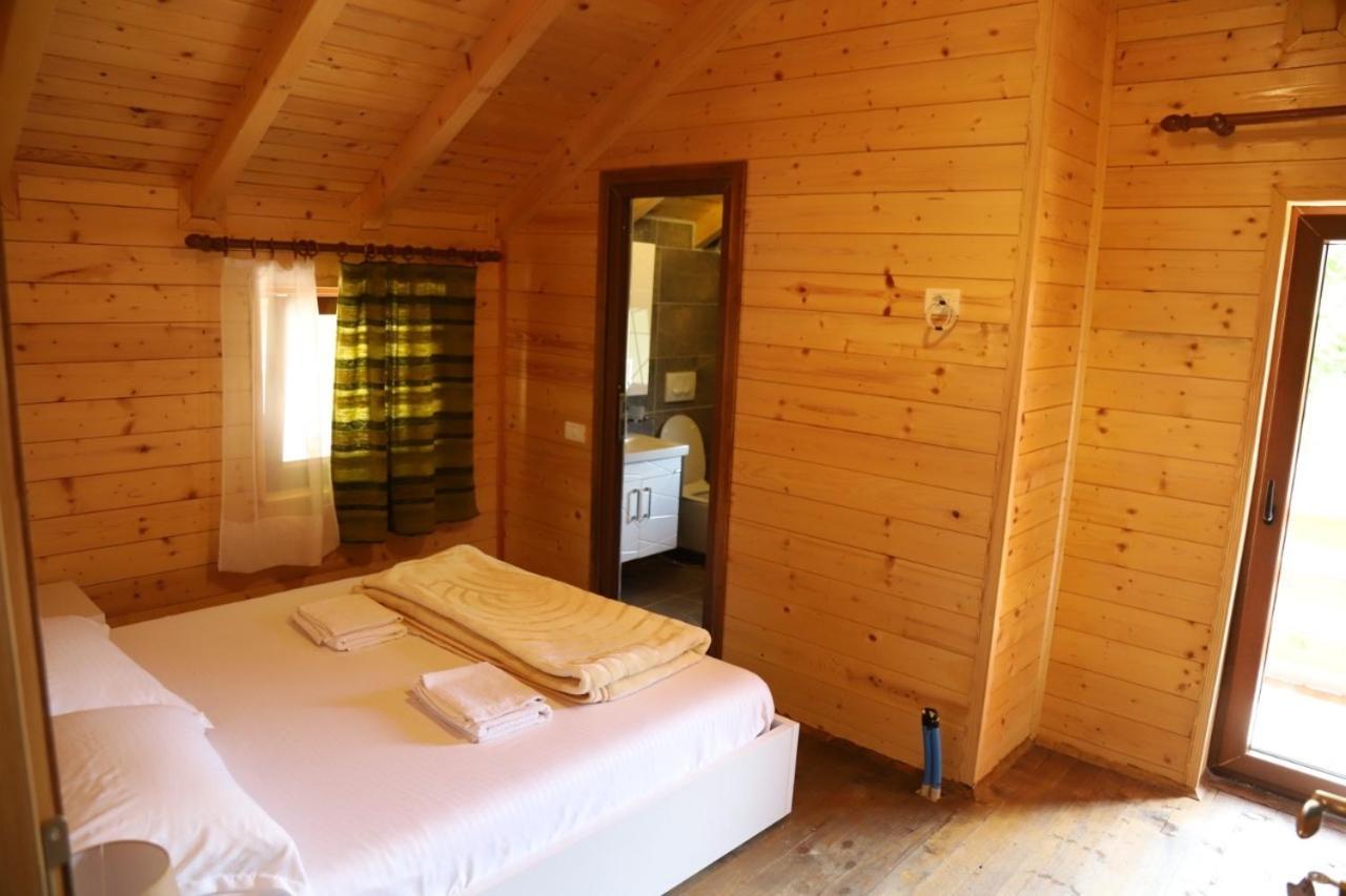 Bujtina Malaj Hotel Valbone Exterior photo